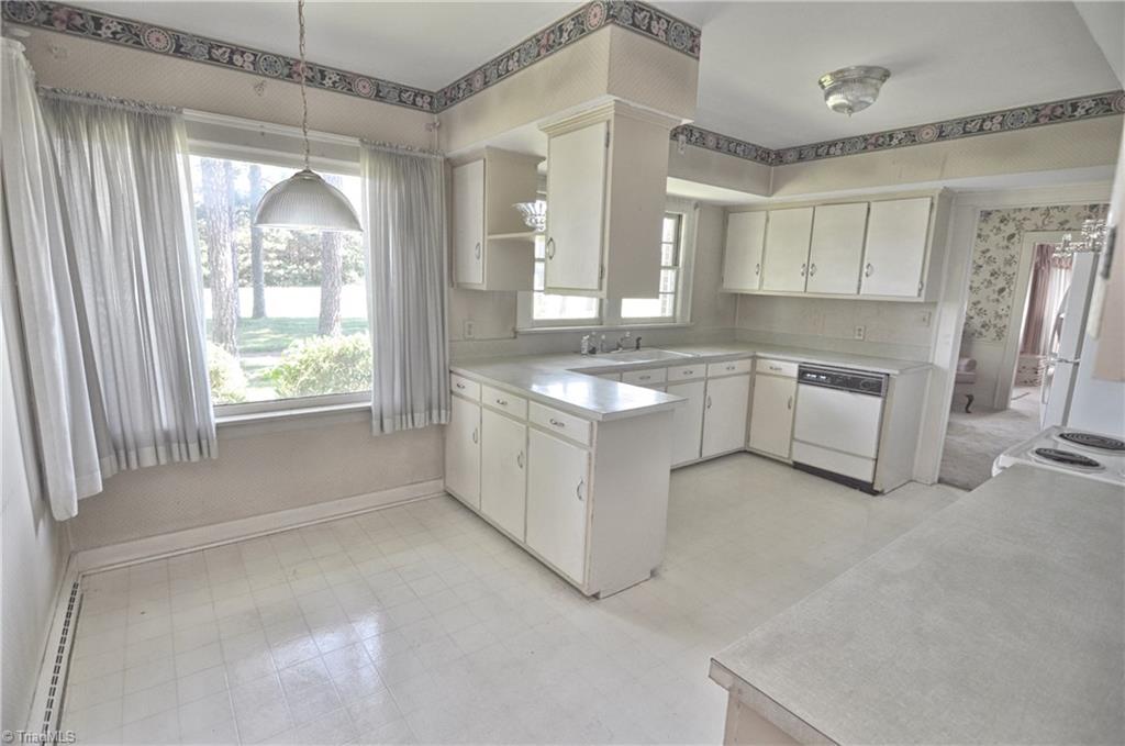 377 Arnold Road Lexington, NC 27295 - Photo 11 of 28 Gallery Image 11