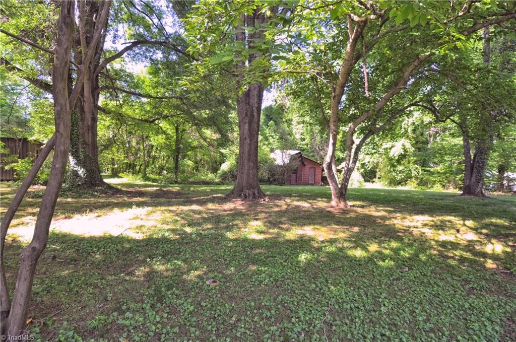377 Arnold Road Lexington, NC 27295 - Photo 8 of 28 Gallery Image 8