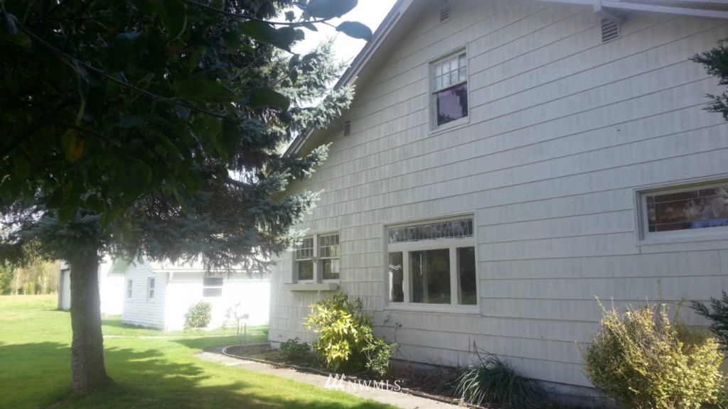 1890 Collins Road Buckley, WA 98321 - Photo 6 of 8