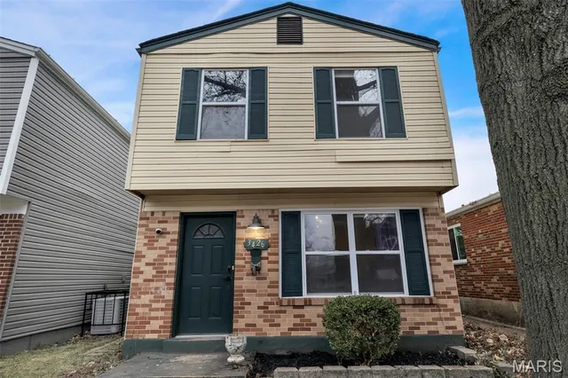 $169,900 | 3426 Nebraska Avenue, St. Louis, MO 63118