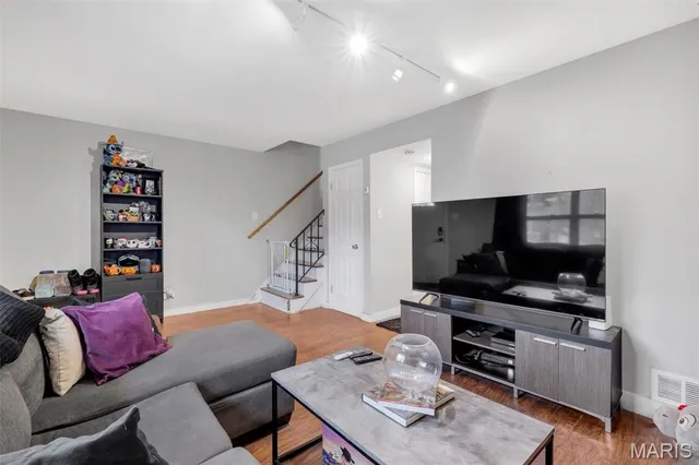 $169,900 | 3426 Nebraska Avenue, St. Louis, MO 63118