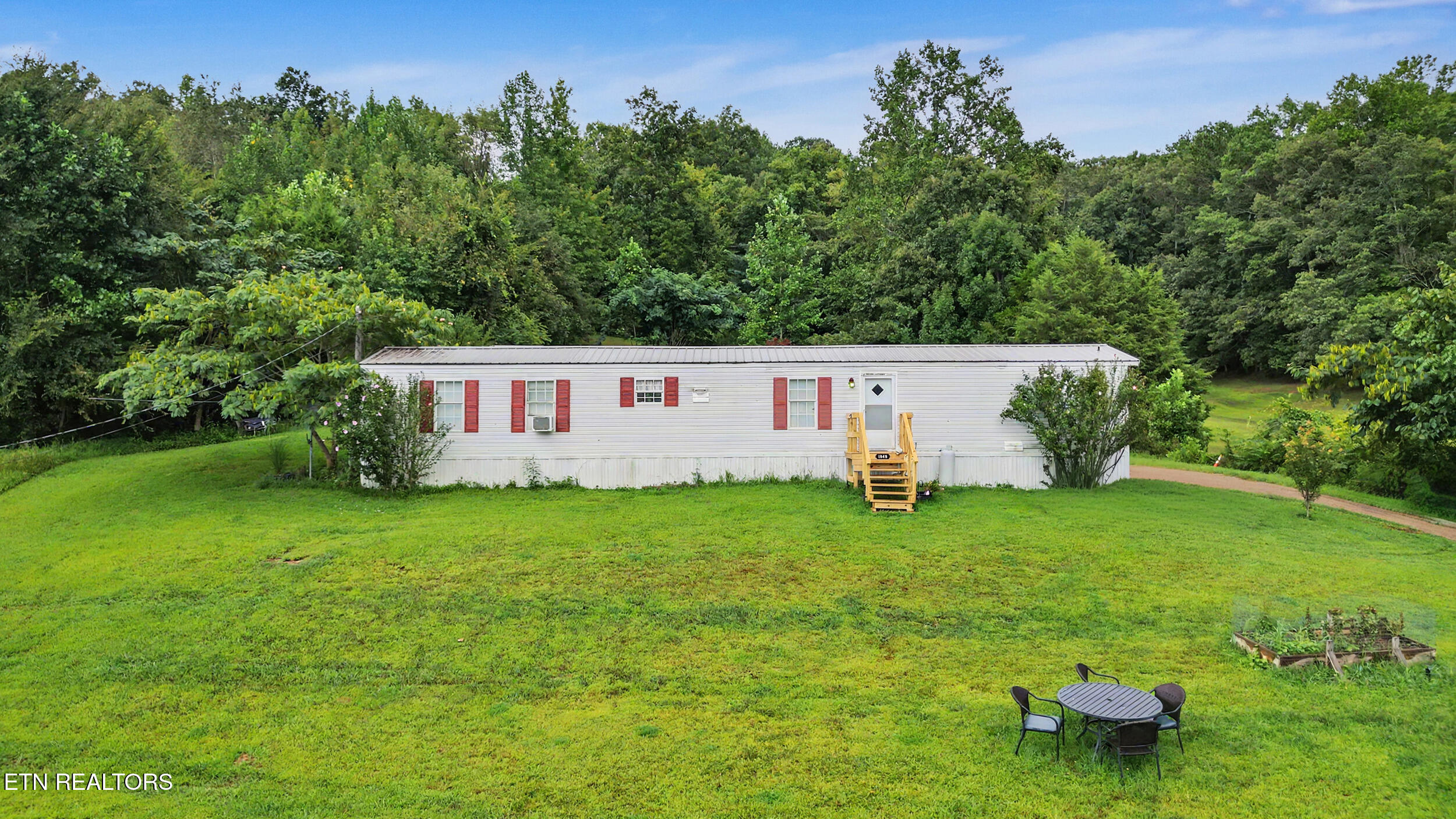 1040 Old Solomon Ferry Road Newport, TN 37821 - Photo 1 of 41 1_dji_0071_