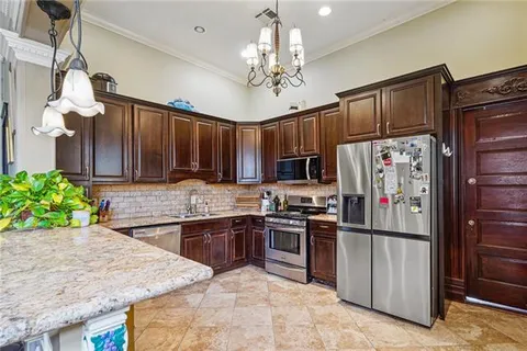 $529,000 | 335 South Murat Street, New Orleans, LA 70119