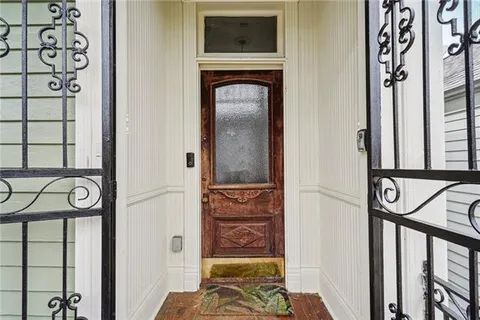 $529,000 | 335 South Murat Street, New Orleans, LA 70119