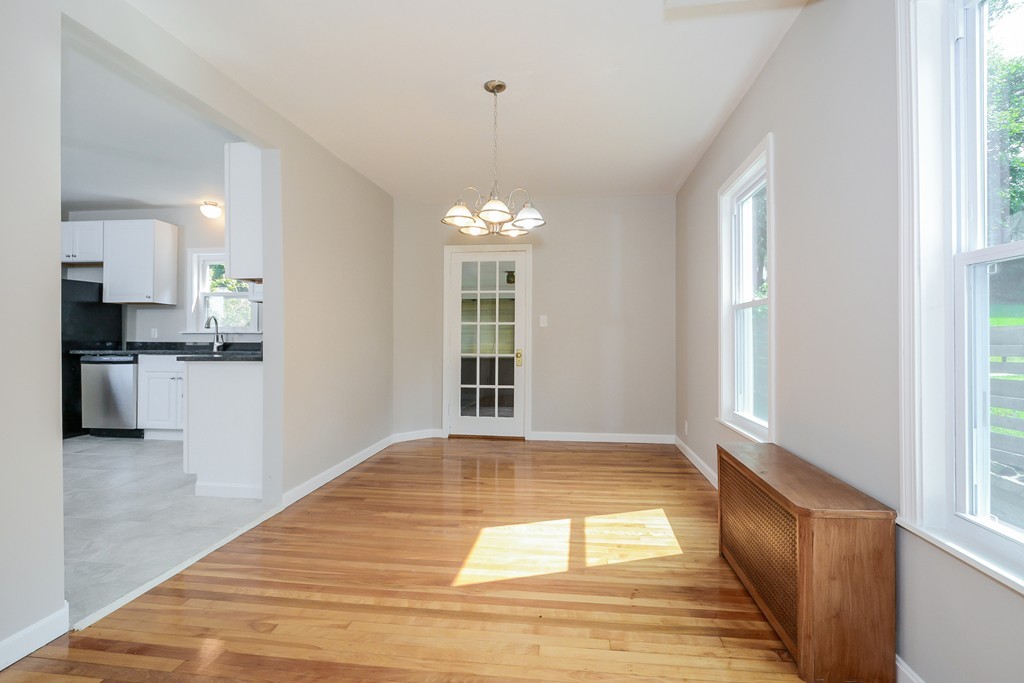 67 Whipple Street Worcester, MA 01607 - Photo 9 of 30 Gallery Image 9
