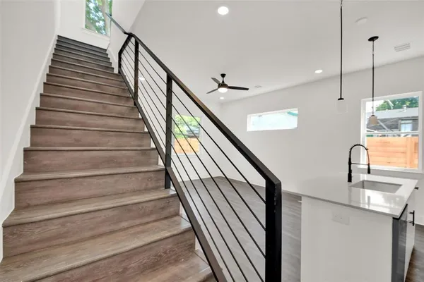 a view of entryway and hall