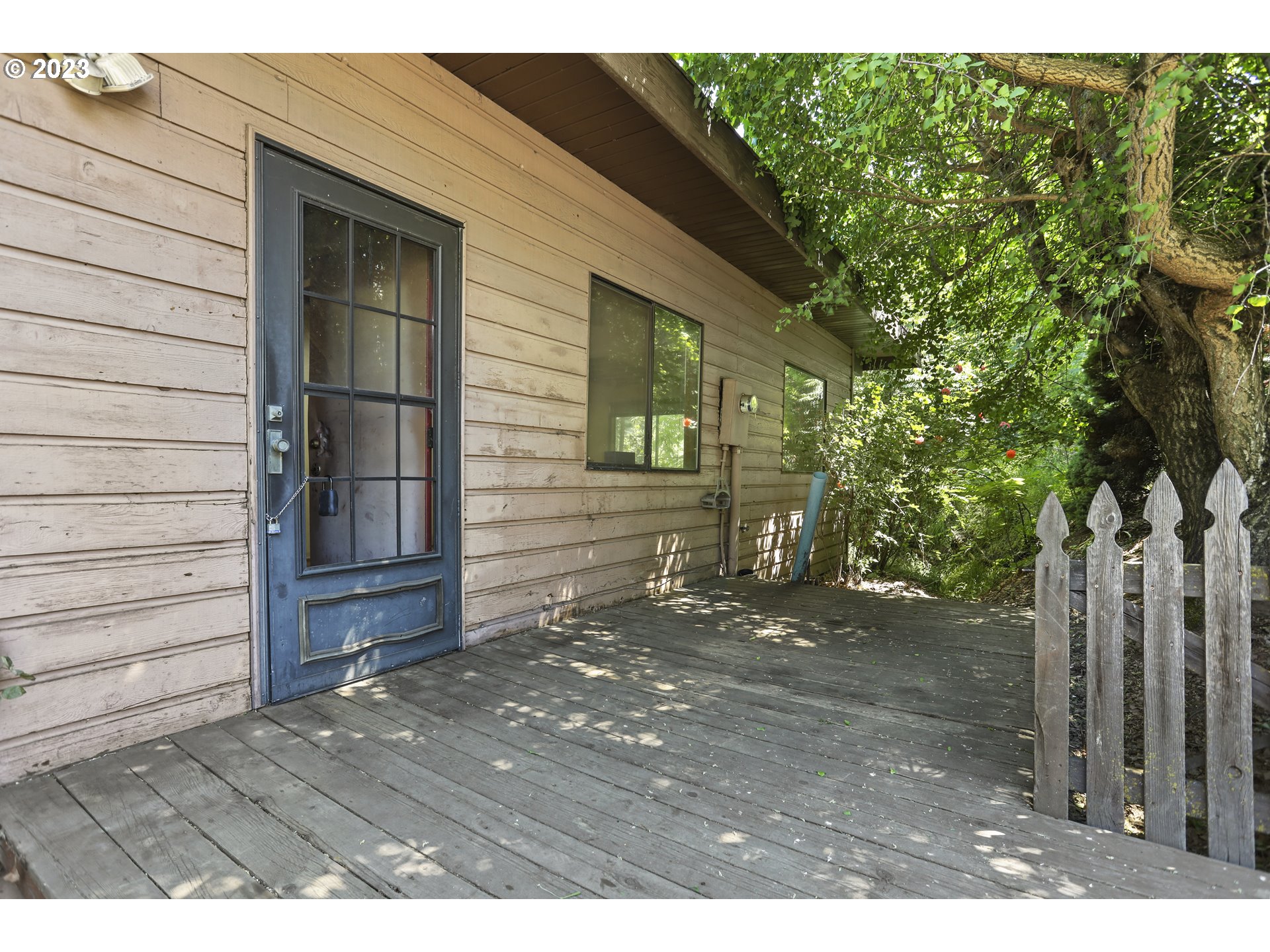 1237 State Street Hood River, OR 97031 - Photo 3 of 42 a view of backyard of house