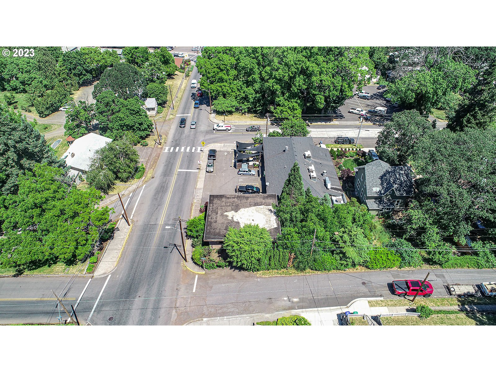 1237 State Street Hood River, OR 97031 - Photo 41 of 42 a picture of city view