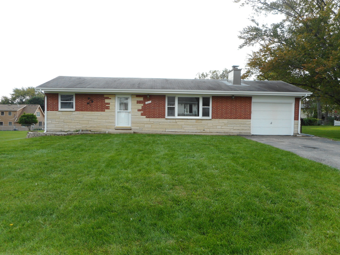 3215 Biscayne Road McHenry, IL 60050 - Photo 1 of 35
