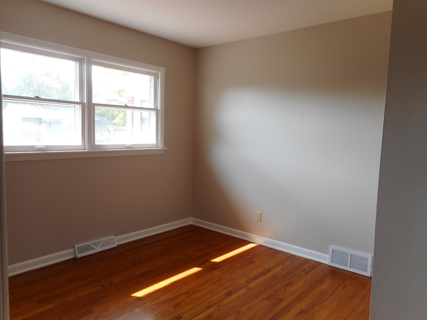 3215 Biscayne Road McHenry, IL 60050 - Photo 13 of 35