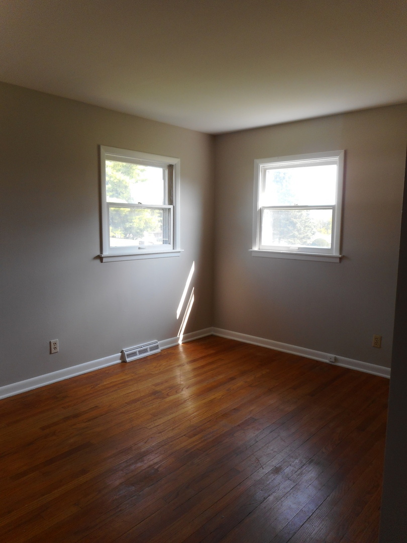 3215 Biscayne Road McHenry, IL 60050 - Photo 17 of 35