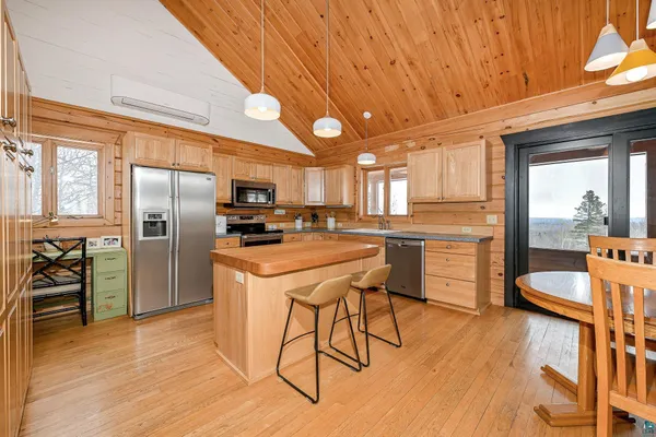 $699,900 | 7001 Olson Road, Two Harbors, MN 55616