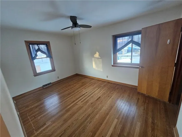 $280,000 | 1107 South 2nd Street, Leavenworth, KS 66048