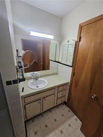 $280,000 | 1107 South 2nd Street, Leavenworth, KS 66048