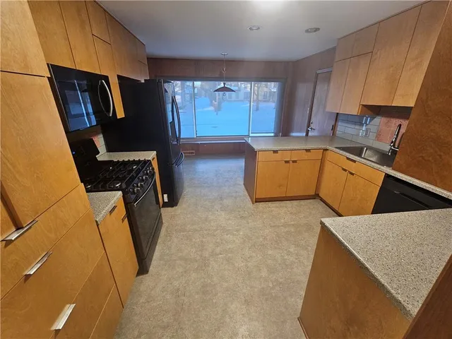 $280,000 | 1107 South 2nd Street, Leavenworth, KS 66048