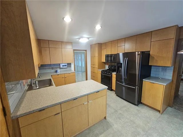 $280,000 | 1107 South 2nd Street, Leavenworth, KS 66048