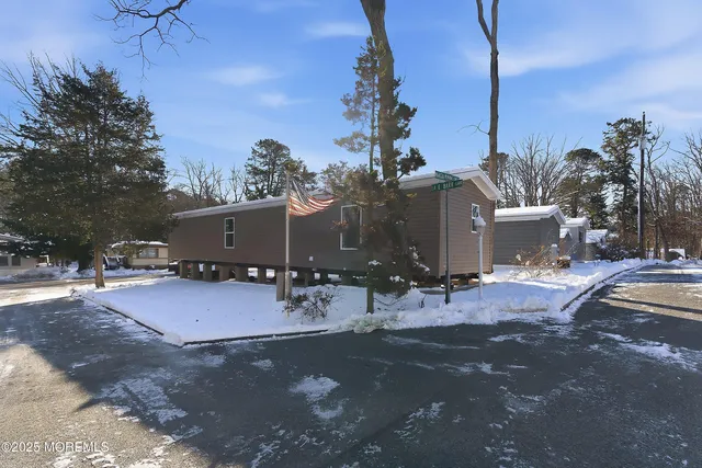 $185,000 | 2 Lace Bark Lane, Jackson, NJ 08527