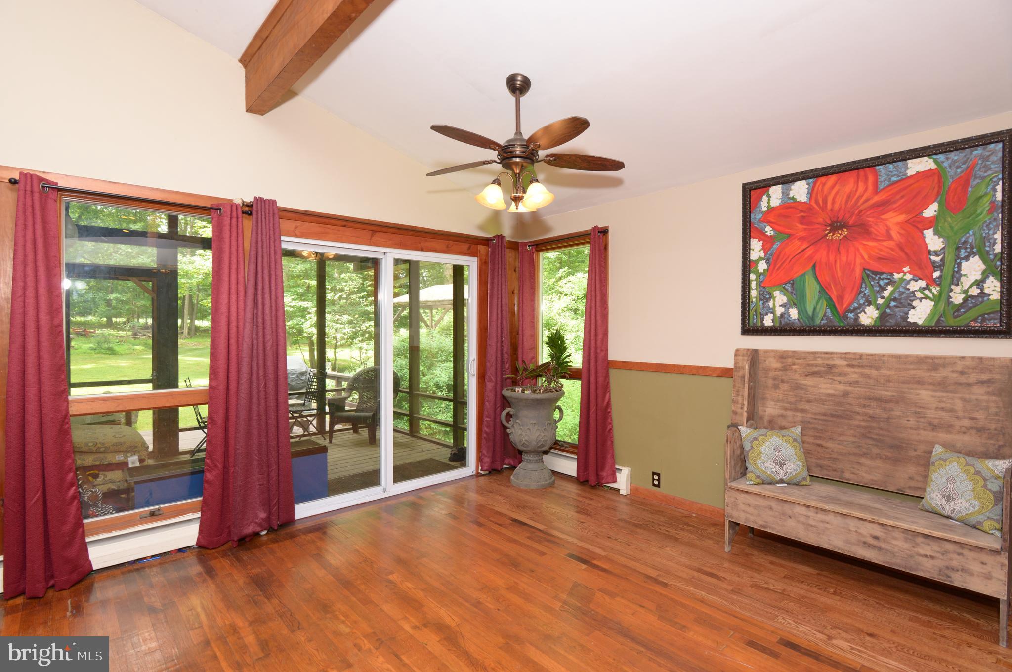 1058 Bucks Road Perkasie, PA 18944 - Photo 16 of 33
