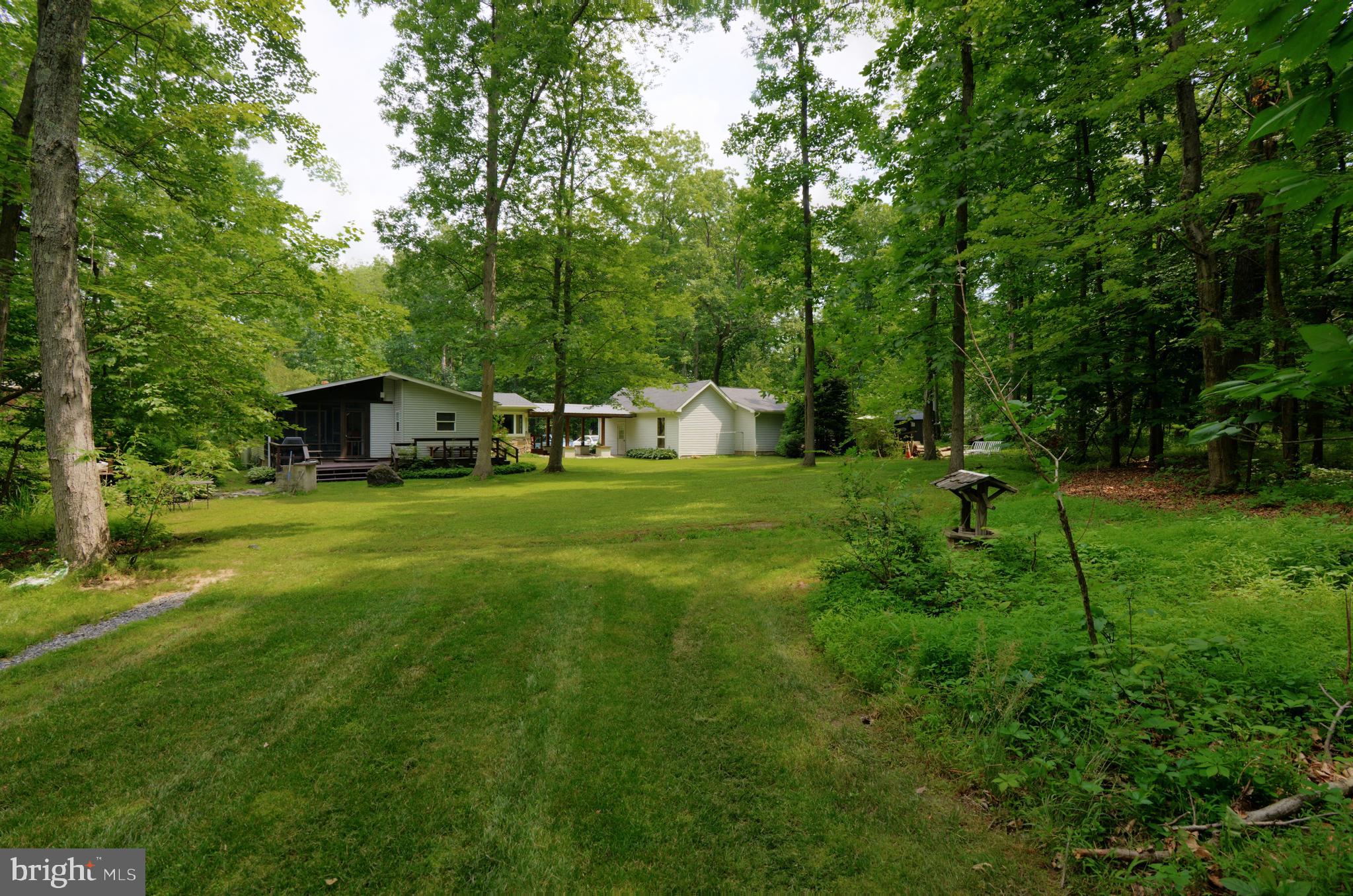1058 Bucks Road Perkasie, PA 18944 - Photo 7 of 33