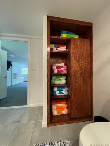 a bathroom with a toilet