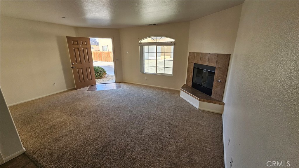16115 Apple Valley Road, Unit 7 Apple Valley, CA 92307 - Photo 3 of 14
