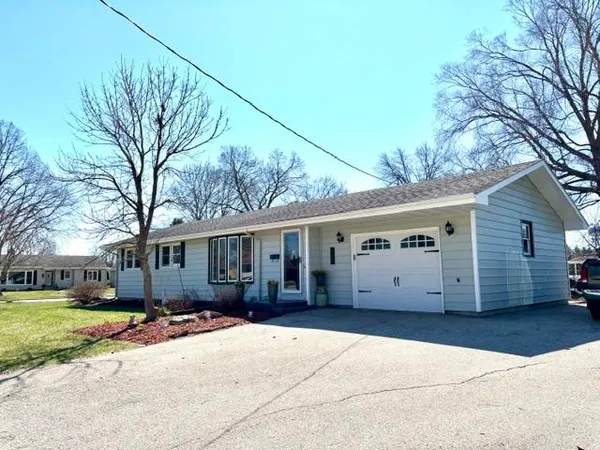 $384,900 | 907 Lamar Drive, Milton, WI 53563