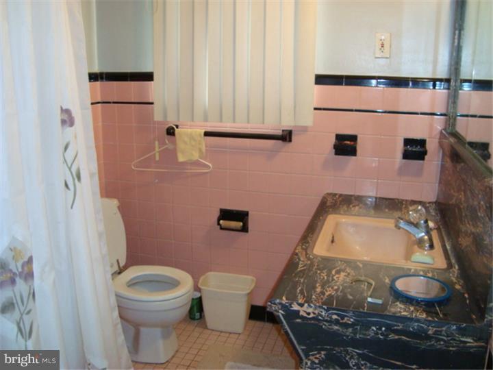 1122 Marlyn Road Philadelphia, PA 19151 - Photo 23 of 23 Gallery Image 23