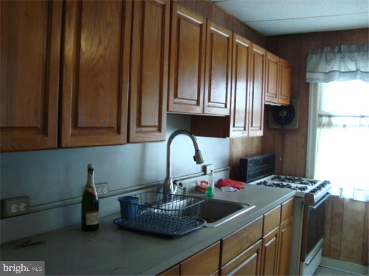 1122 Marlyn Road Philadelphia, PA 19151 - Photo 10 of 23 Gallery Image 10