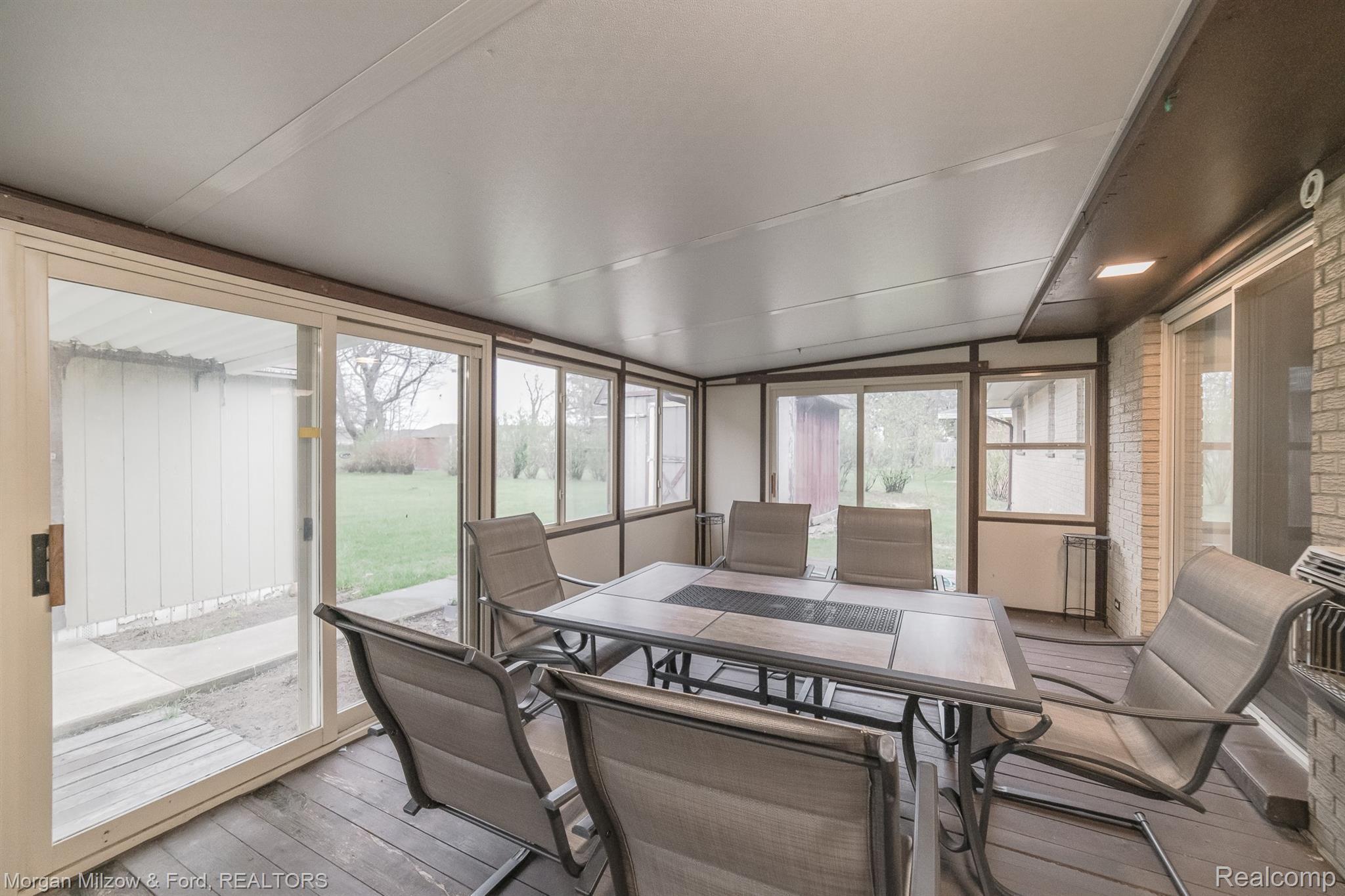 7168 Miller Road Swartz Creek, MI 48473 - Photo 18 of 39 7168 Miller Rd-18.jpg