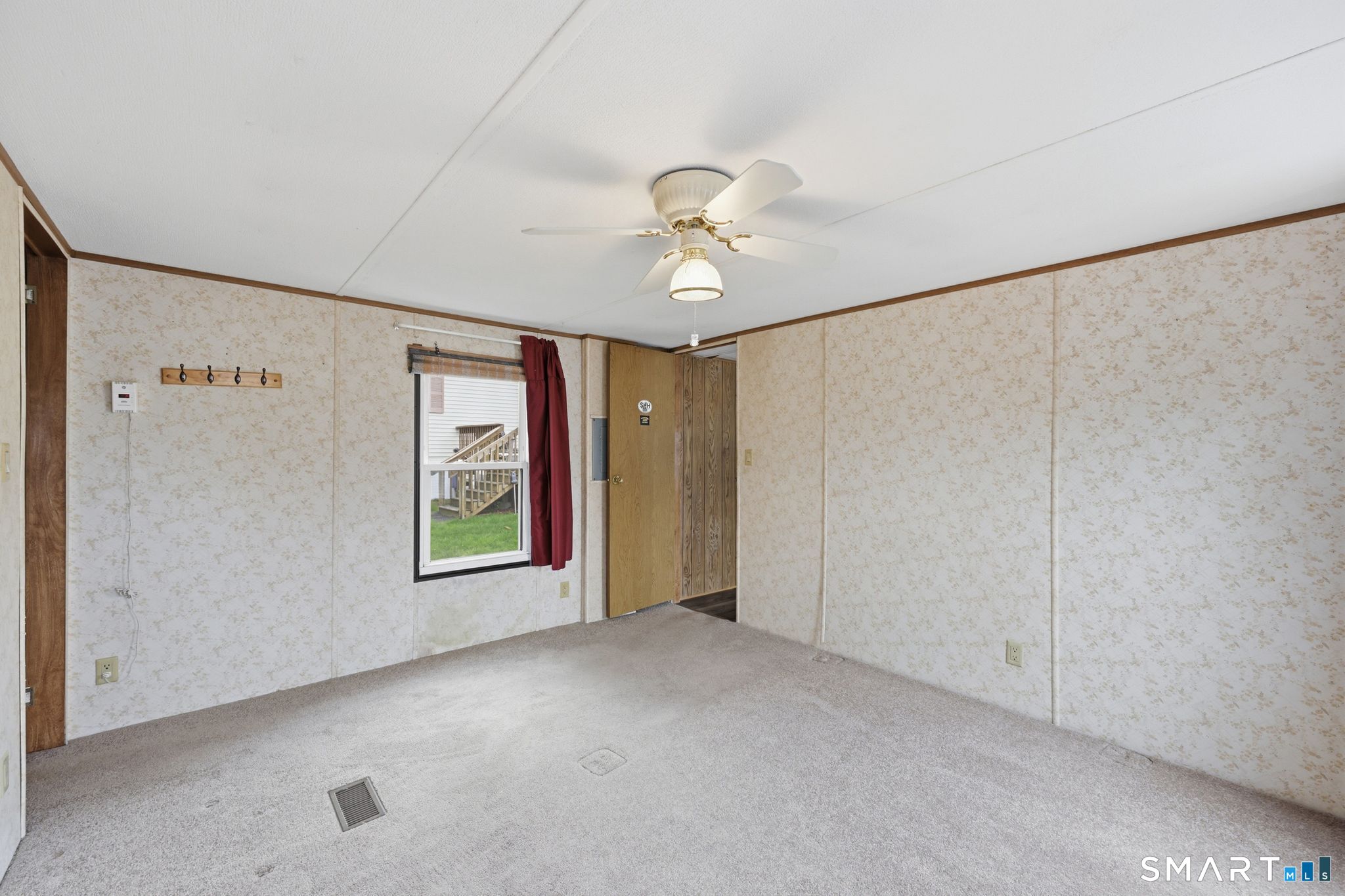 325 Kelly Road Vernon, CT 06066 - Photo 18 of 37