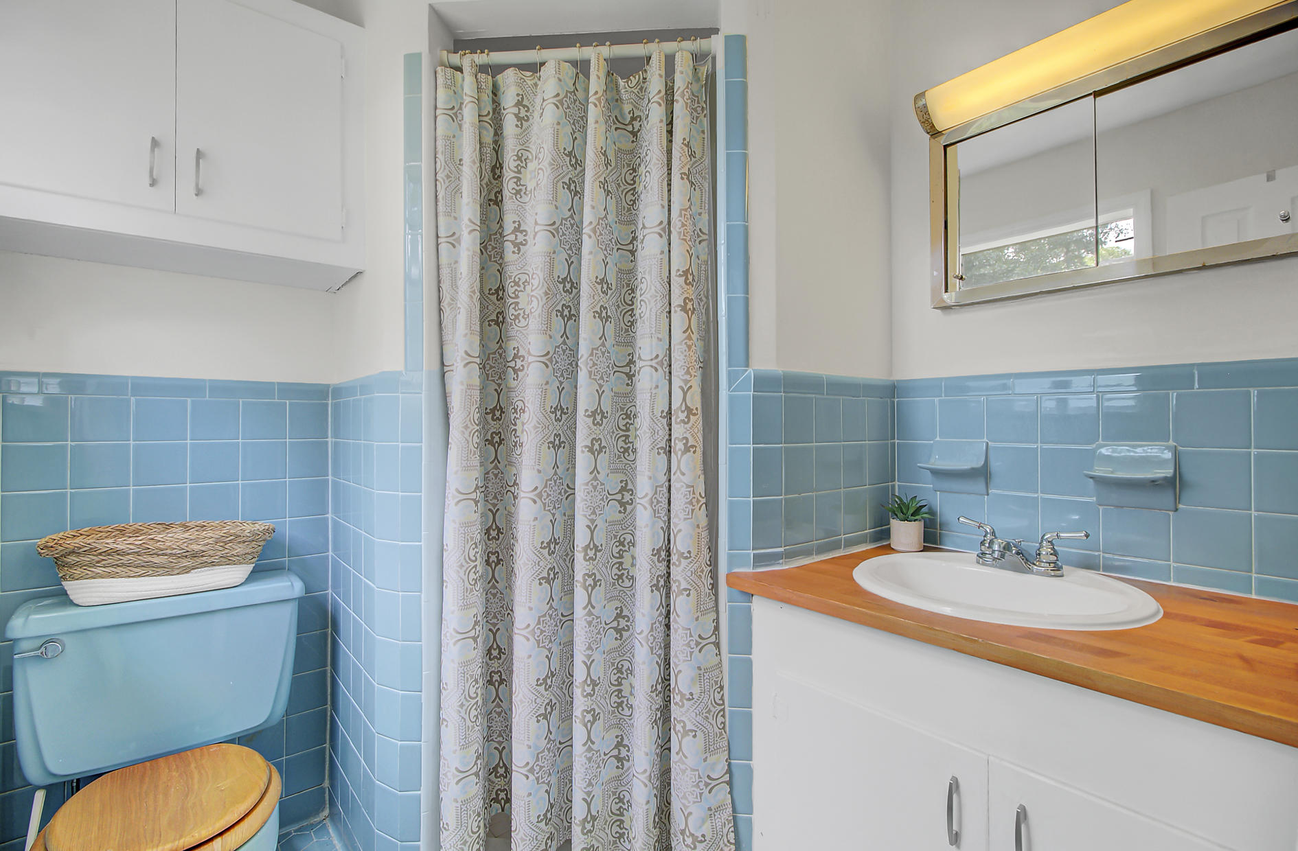 109 Carolina Avenue St. George, SC 29477 - Photo 22 of 41 22. Master bath with tile shower