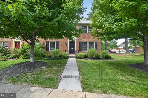 $754,000 | 6027 Queenston Street, Springfield, VA 22152