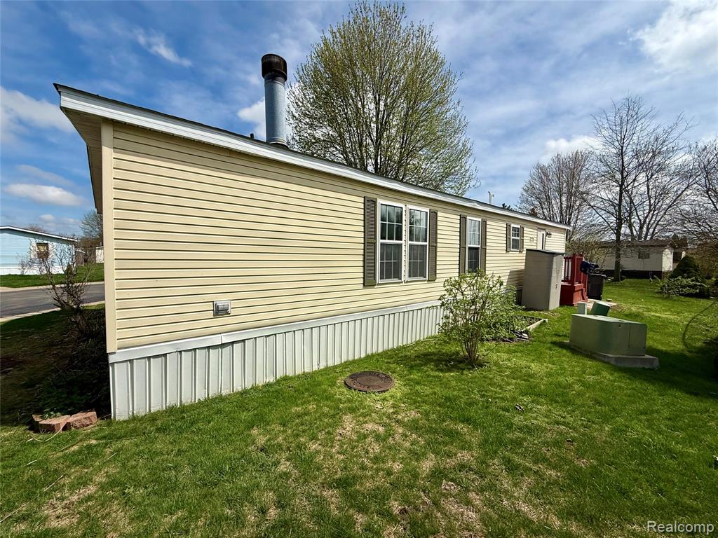 6988 McKean Road Ypsilanti, MI 48197 - Photo 17 of 21