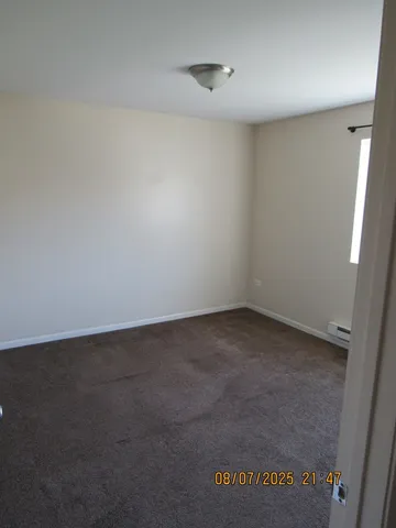 $1,800 | 7725 Woodward Avenue, Unit 2S, Woodridge, IL 60517