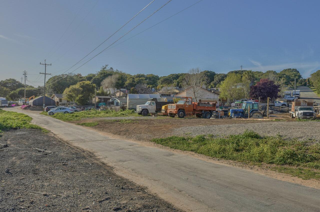 8770 Dyer Road Salinas, CA 93907 - Photo 15 of 16 Gallery Image 15