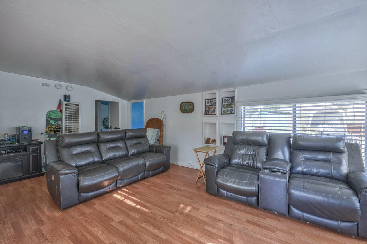 8770 Dyer Road Salinas, CA 93907 - Photo 4 of 16 Gallery Image 4