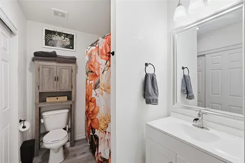 $240,000 | 216 East Clay Street, Bowie, TX 76230