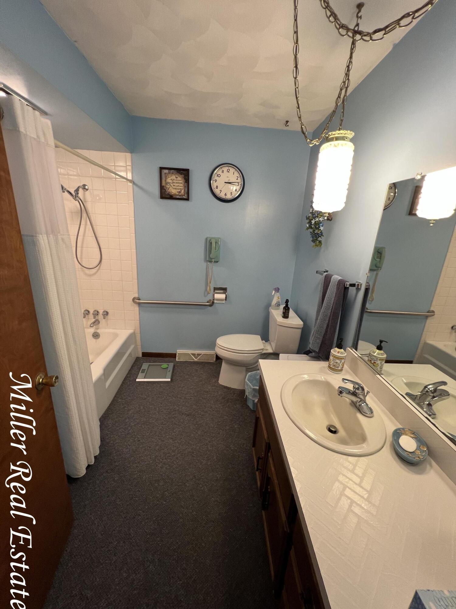 129 West Hobbs Road Delton, MI 49046 - Photo 9 of 24 MILLER MEANS SOLD!7