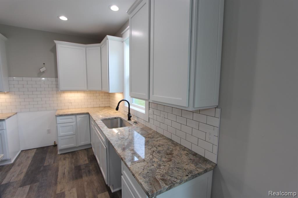 2975 East Coon Lake Road Howell, MI 48843 - Photo 21 of 97