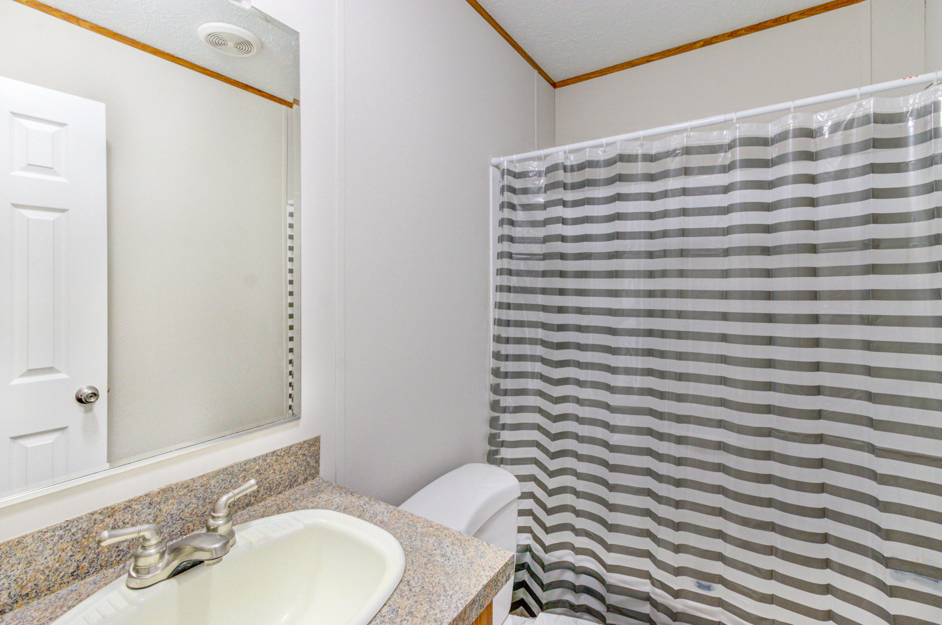 1152 Short Cut Road Dorchester, SC 29437 - Photo 10 of 16 Guest Full Bath