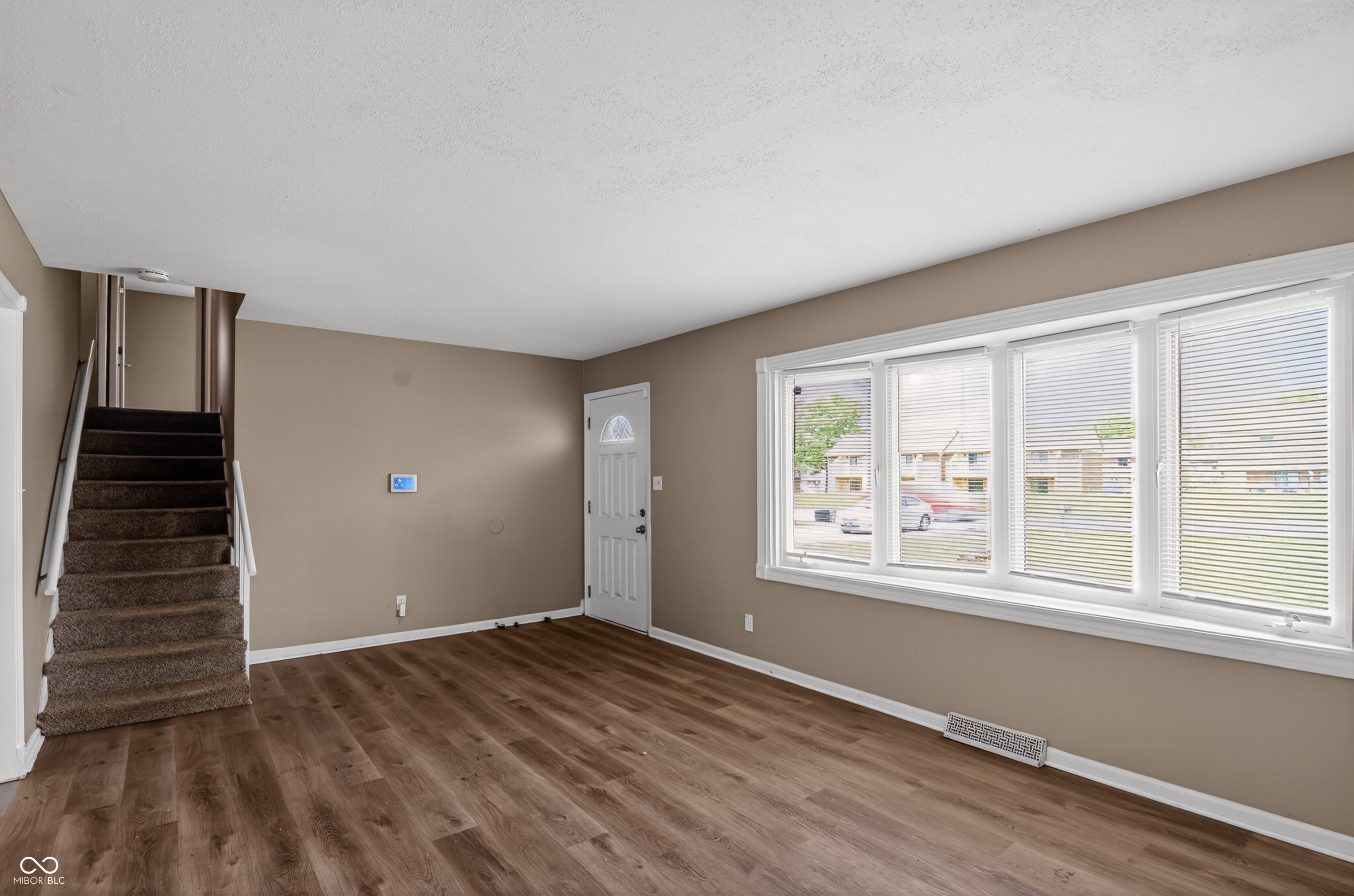 4231 Thompson Road Indianapolis, IN 46237 - Photo 6 of 40
