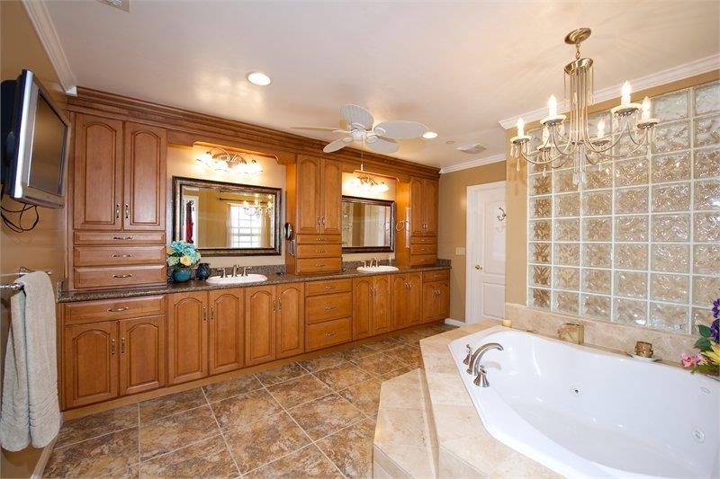 16166 Martincoit Road Poway, CA 92064 - Photo 17 of 25