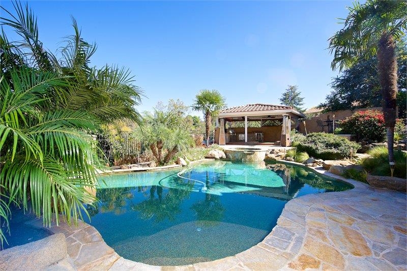 16166 Martincoit Road Poway, CA 92064 - Photo 4 of 25