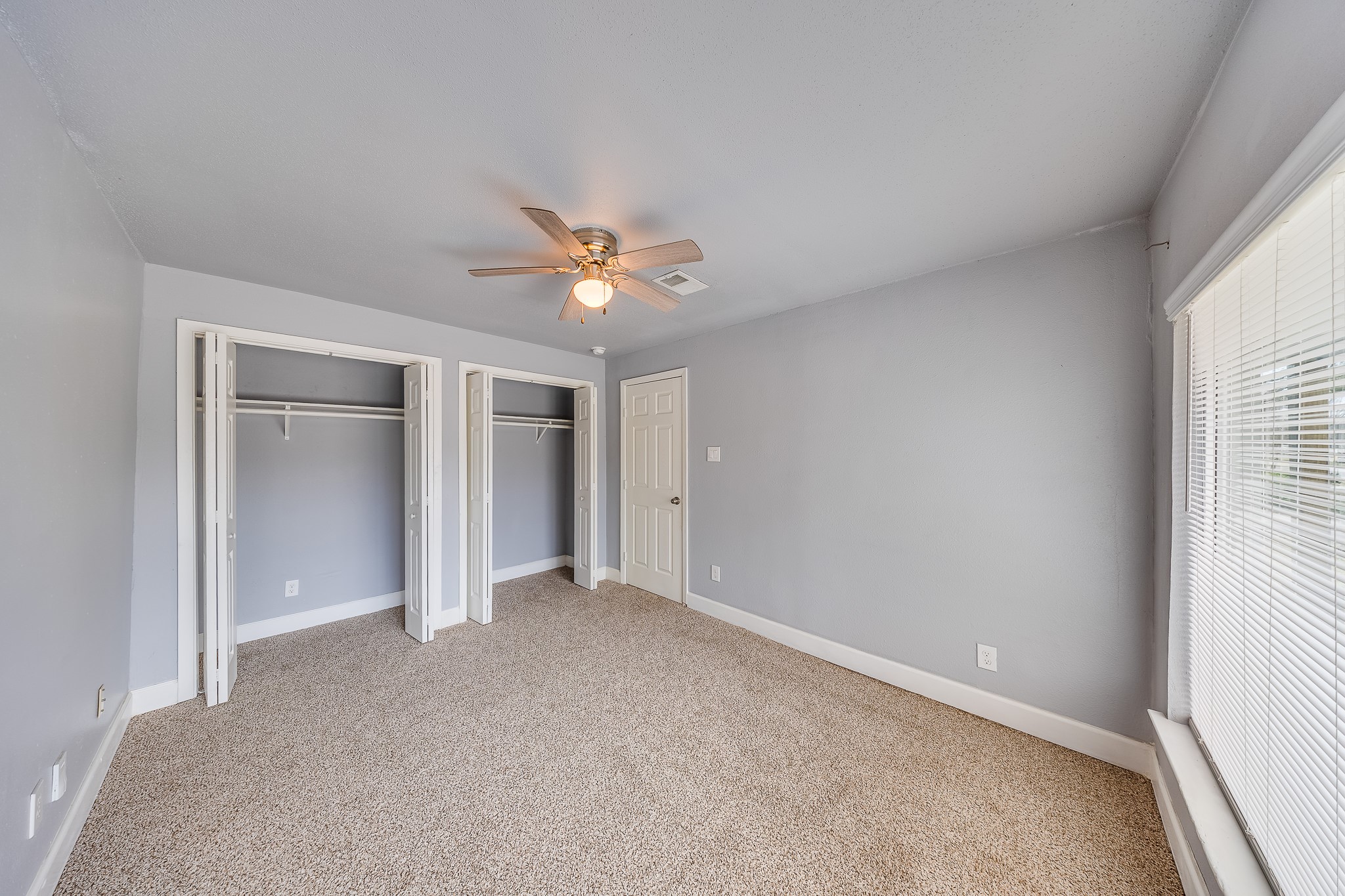 4523 Keystone Street Houston, TX 77021 - Photo 17 of 24 a view of an empty room with a window