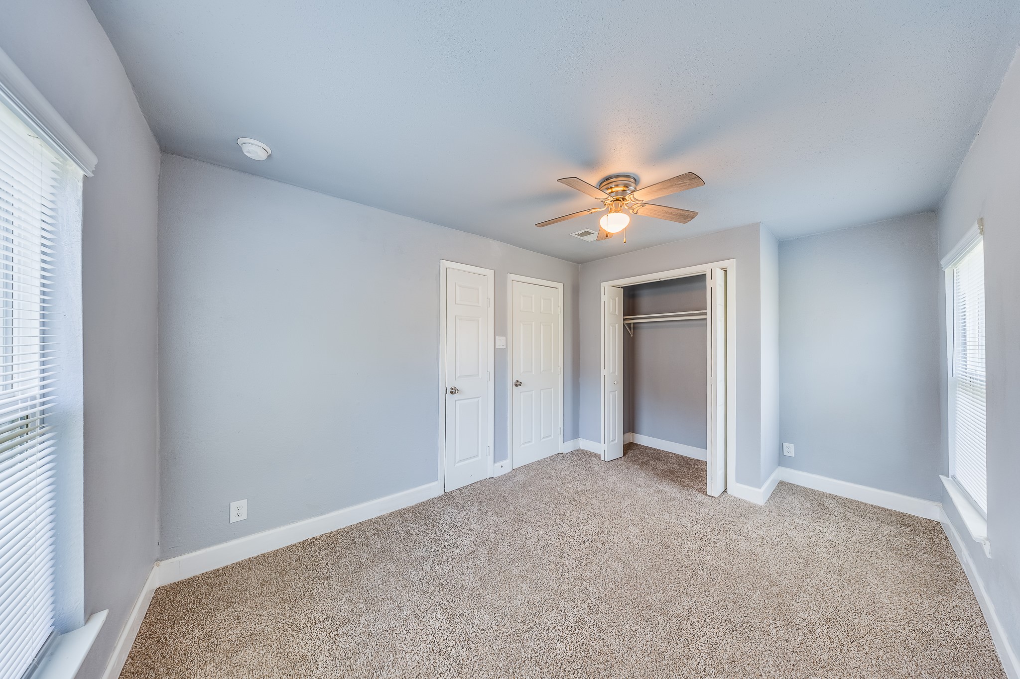 4523 Keystone Street Houston, TX 77021 - Photo 18 of 24 a view of an empty room with a window