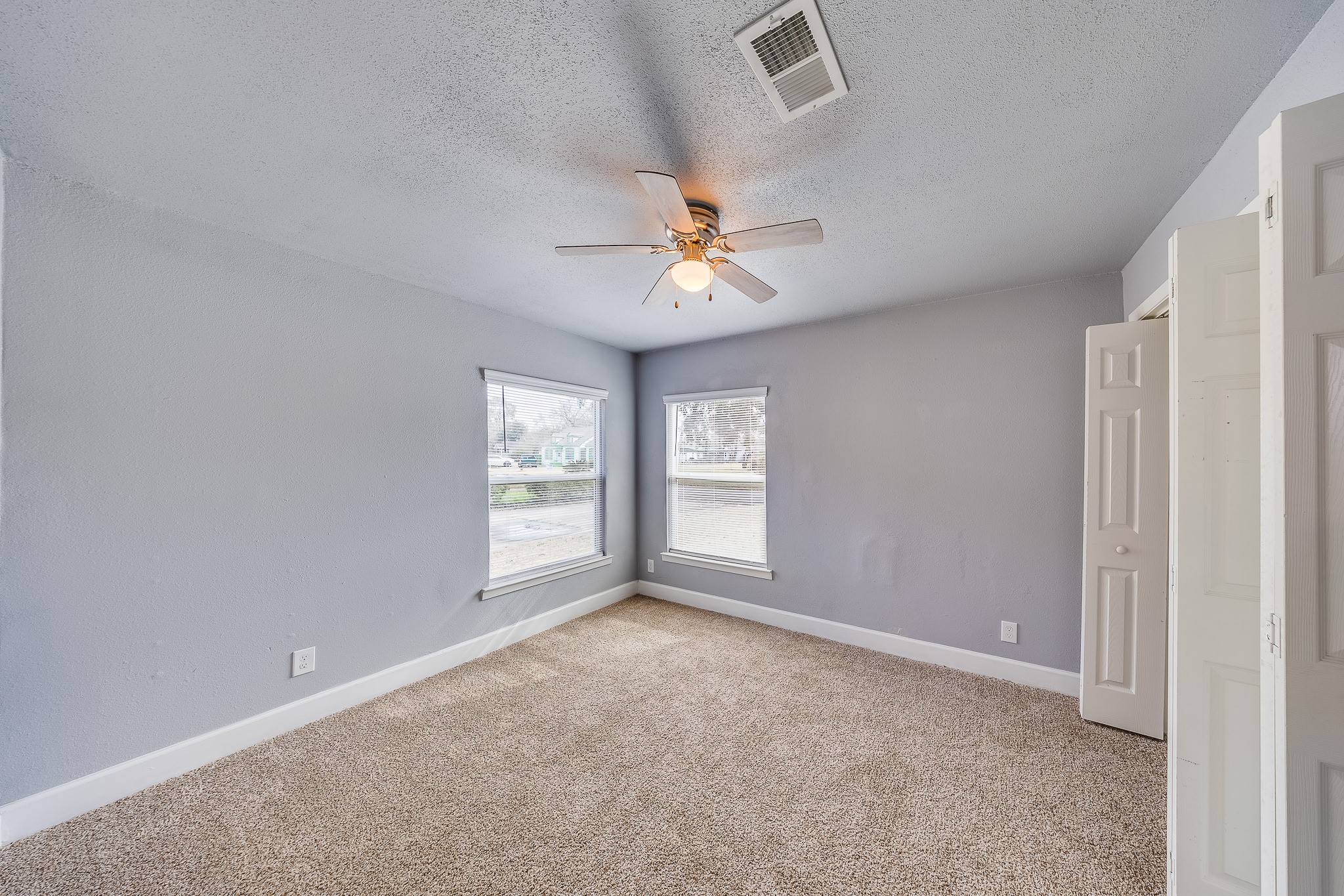 4523 Keystone Street Houston, TX 77021 - Photo 19 of 24 a view of an empty room with a window