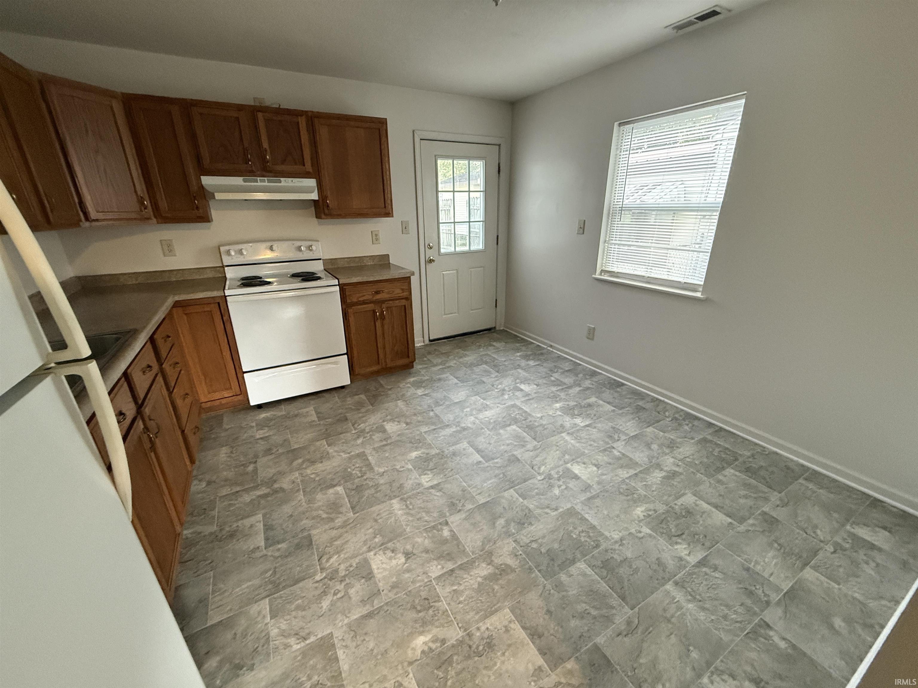 1618 Miles Street Logansport, IN 46947 - Photo 7 of 15