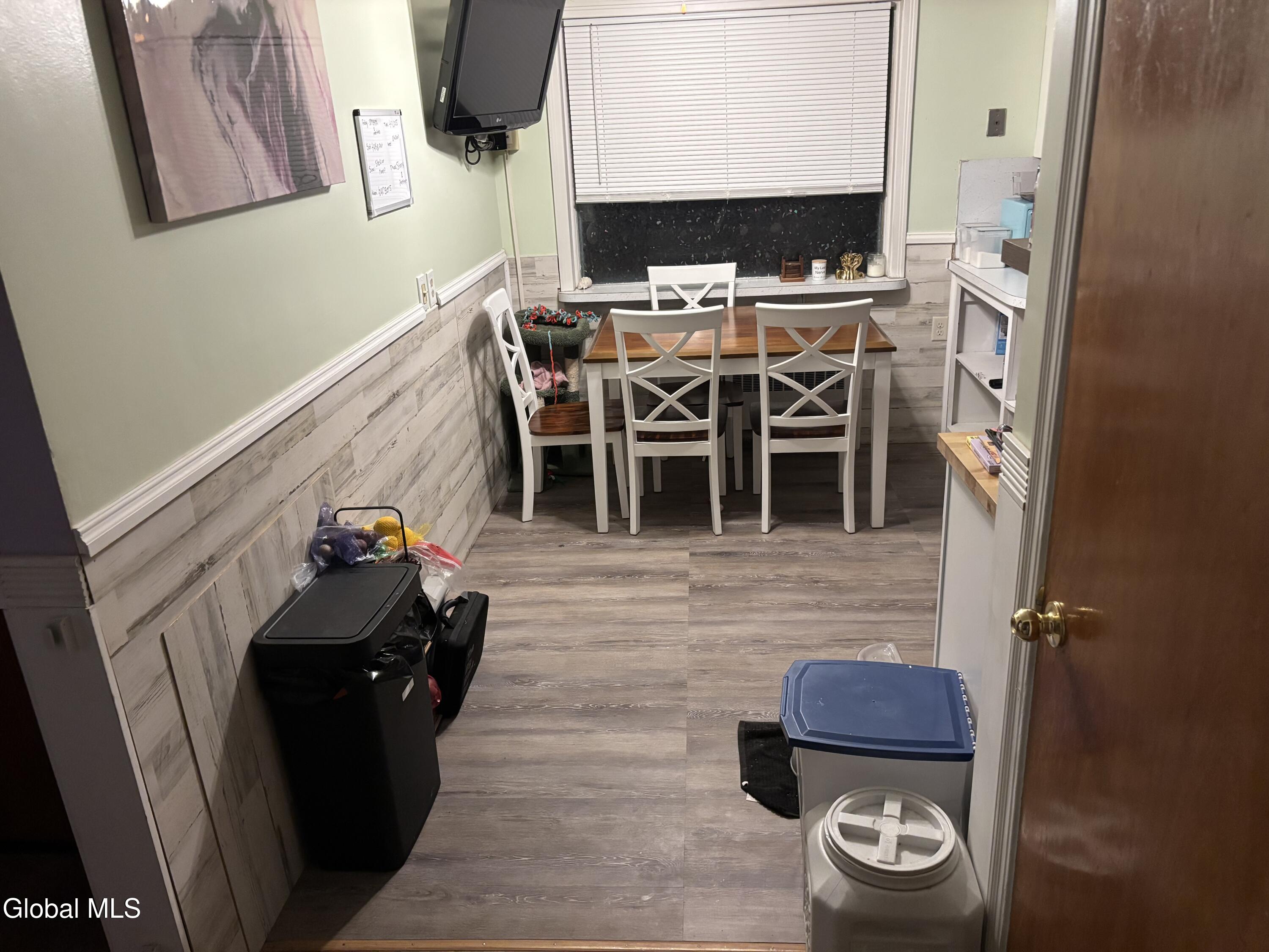 241 16th Street Schenectady, NY 12306 - Photo 8 of 27 IMG_2848