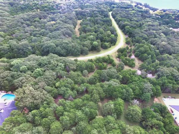 $88,000 | 908 Eagle Oaks Drive, Gordonville, TX 76245