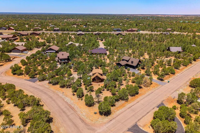 $479,000 | 2796 Chandelle Lane, Overgaard, AZ 85933